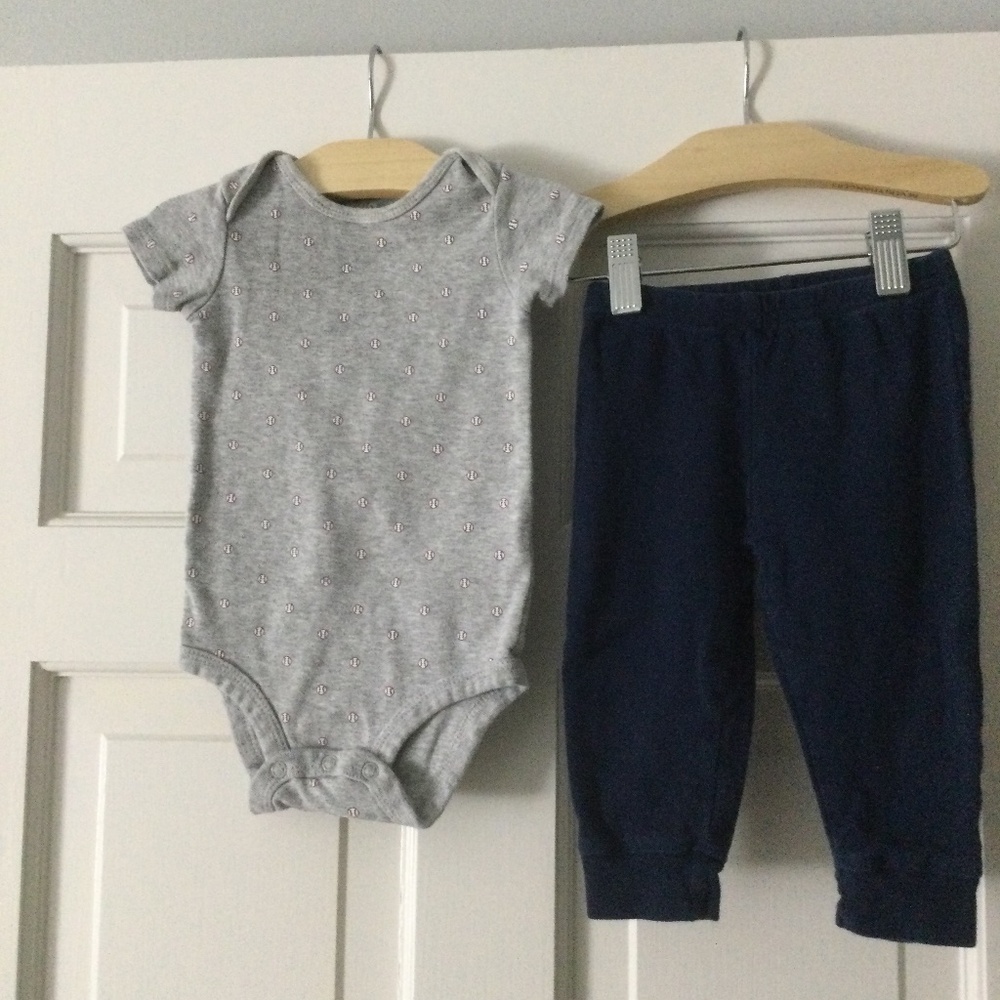 Carter’s 100% Cotton Baseball Matching Set